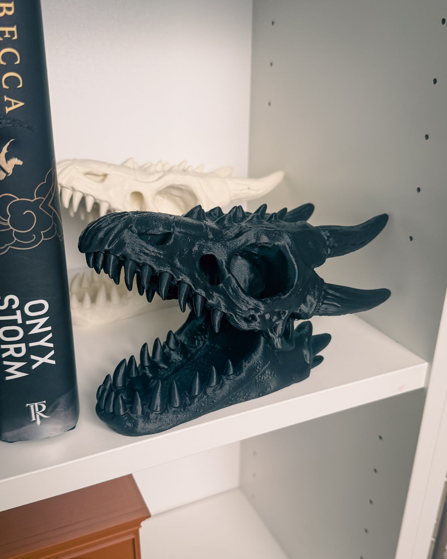 Bookend | Dragon Skull Bookshelf Bookend/Display