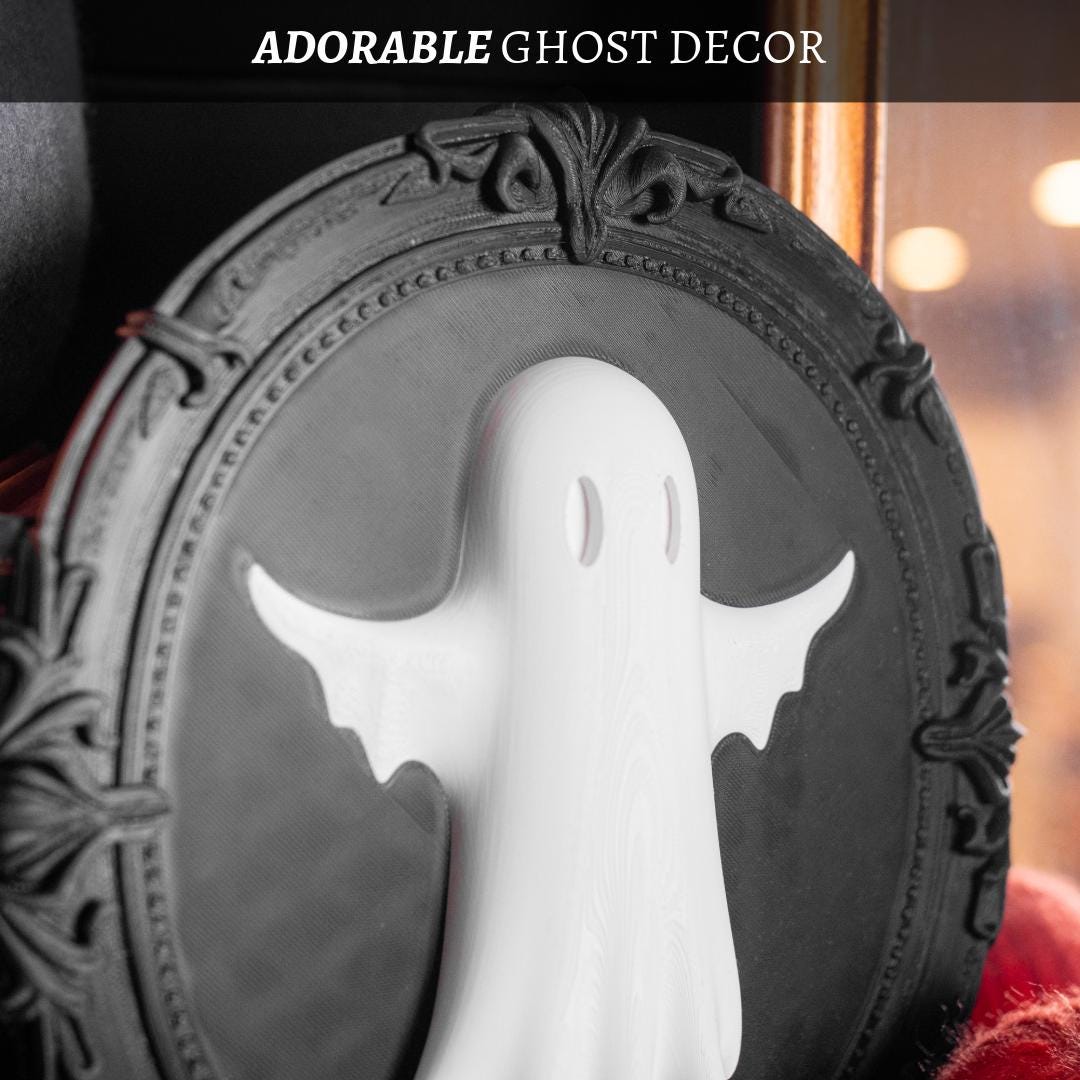 3D Printed Halloween Ghost Wall Hanging: Gothic Haunted House Decor