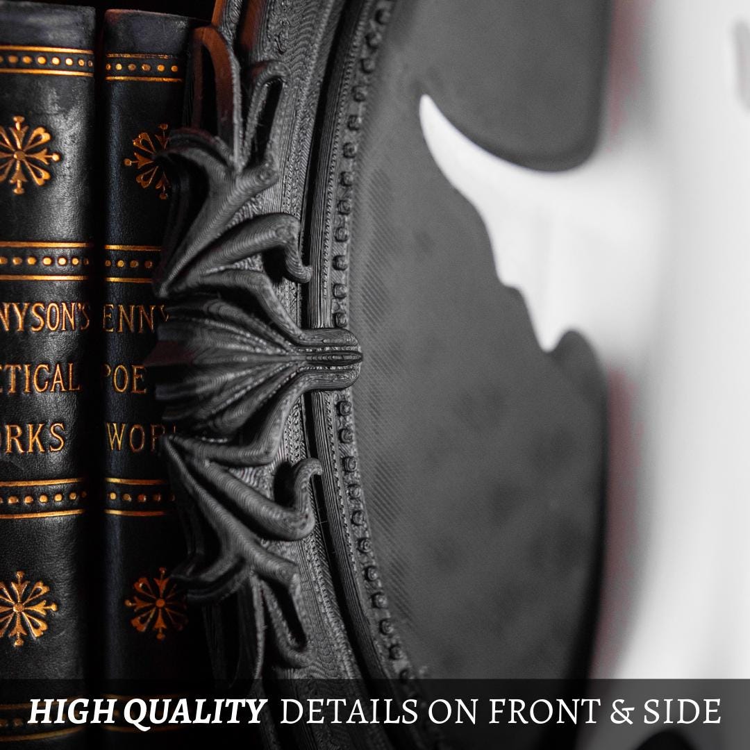 3D Printed Halloween Ghost Wall Hanging: Gothic Haunted House Decor